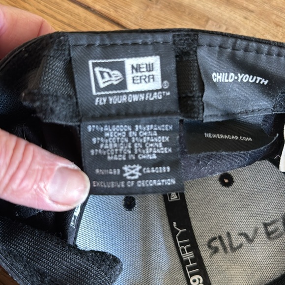 Quicksilver youth black baseball cap. Hardly worn. - Picture 2 of 4